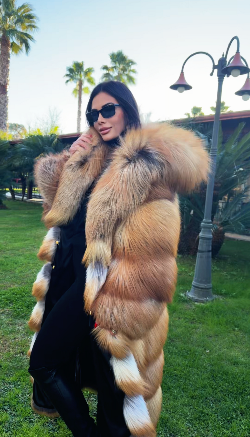 Cappotto in Volpe Gold Pelle Intera con Collo Sciallato – dettaglio 2