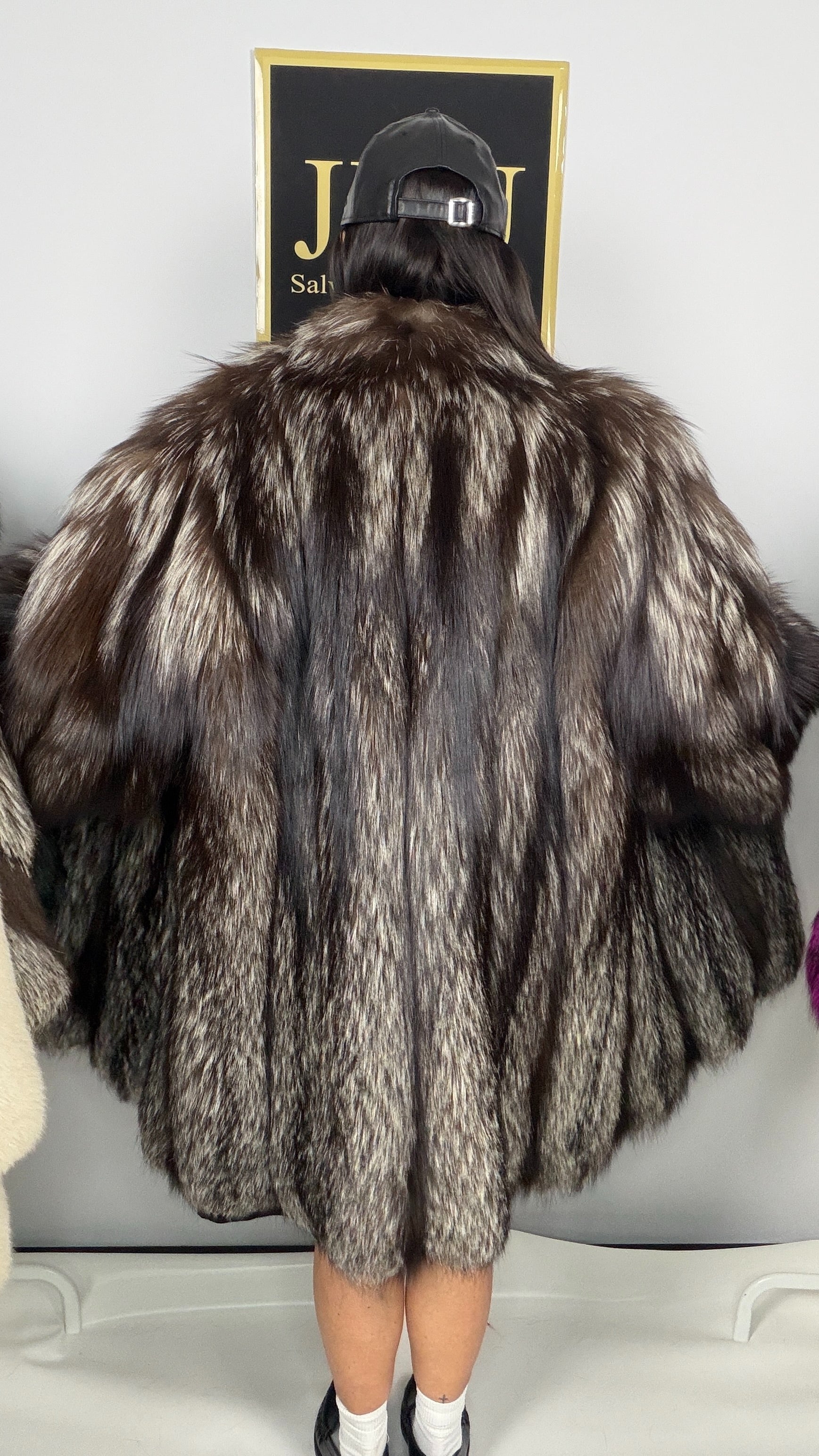 Giacca in Volpe Argentata Grigio Over – 90 cm – dettaglio 5