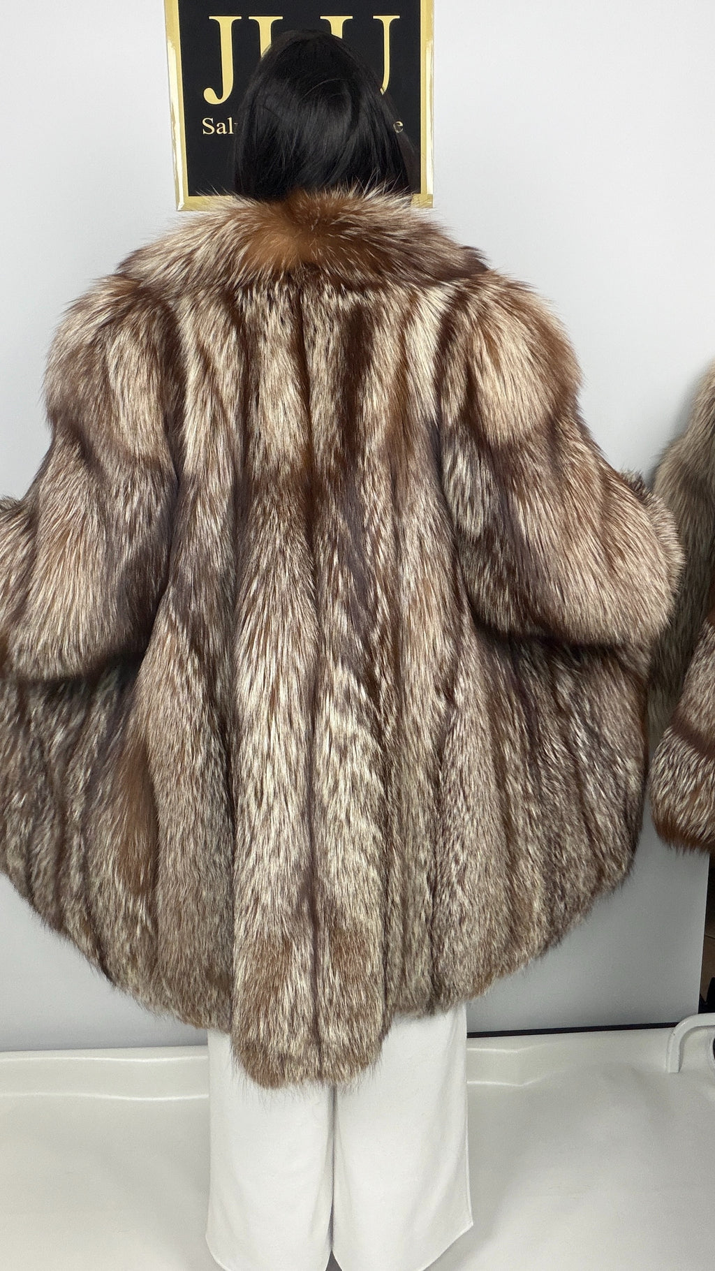 Giacca in Volpe Argentata Decolorata Bronzo – dettaglio 5