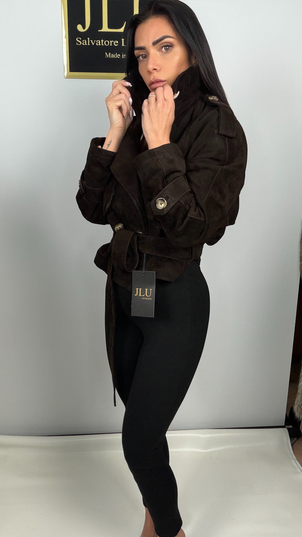 Mod.trench in pelle di camoscio