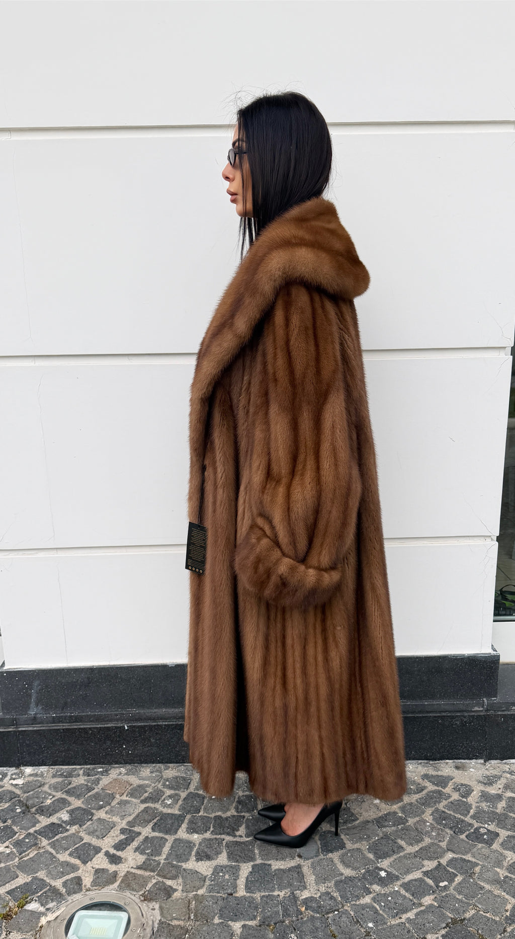 Cappotto in Visone Demibuff con Collo Sciallato – 130 cm – dettaglio 3