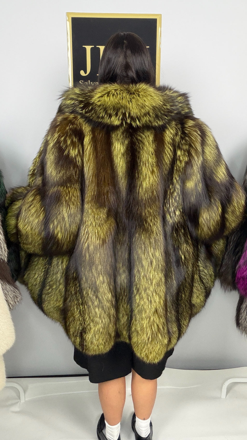 Giacca in Volpe Argentata Gialla – 85 cm – dettaglio 5