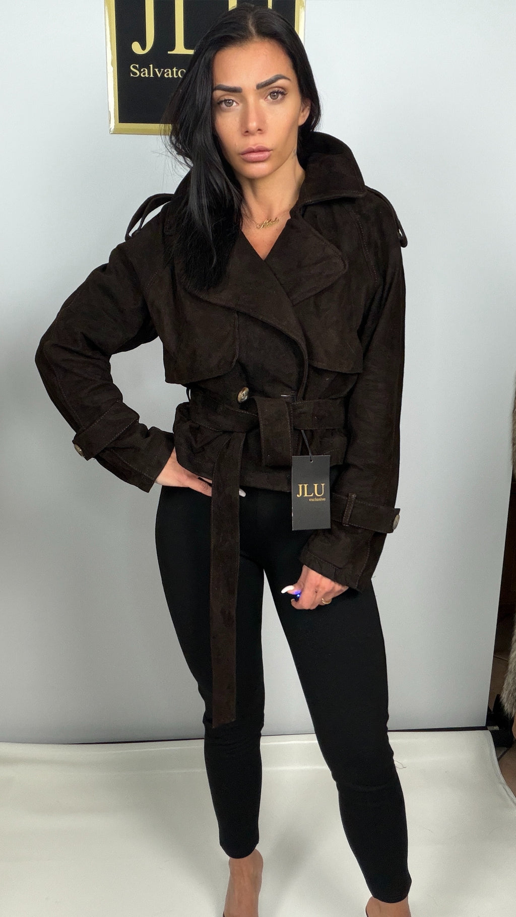 Mod.trench in pelle di camoscio