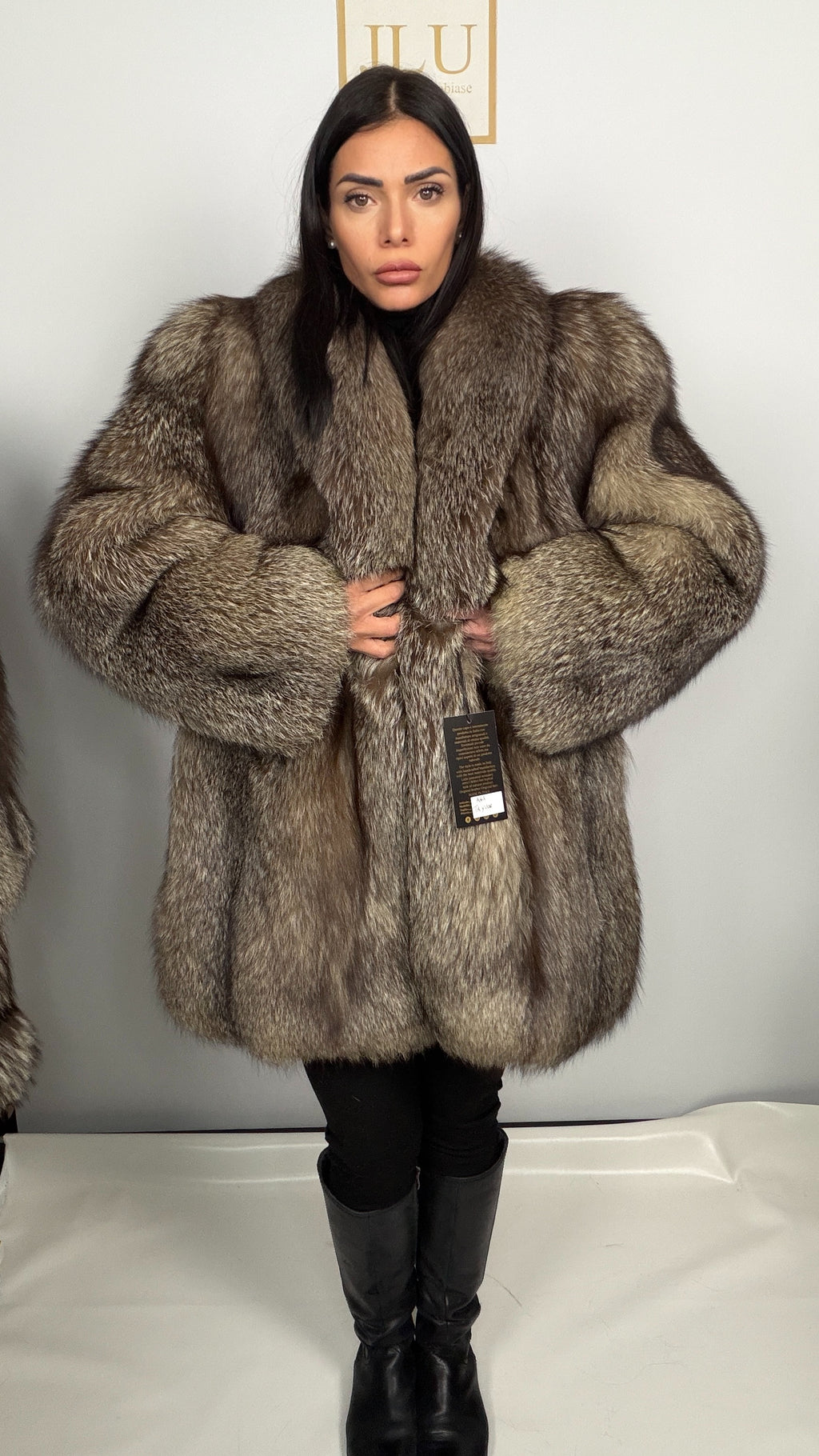 Giacca in Volpe Frost con Collo Sciallato – Tailor – pelliccia di lusso artigianale Made in Italy