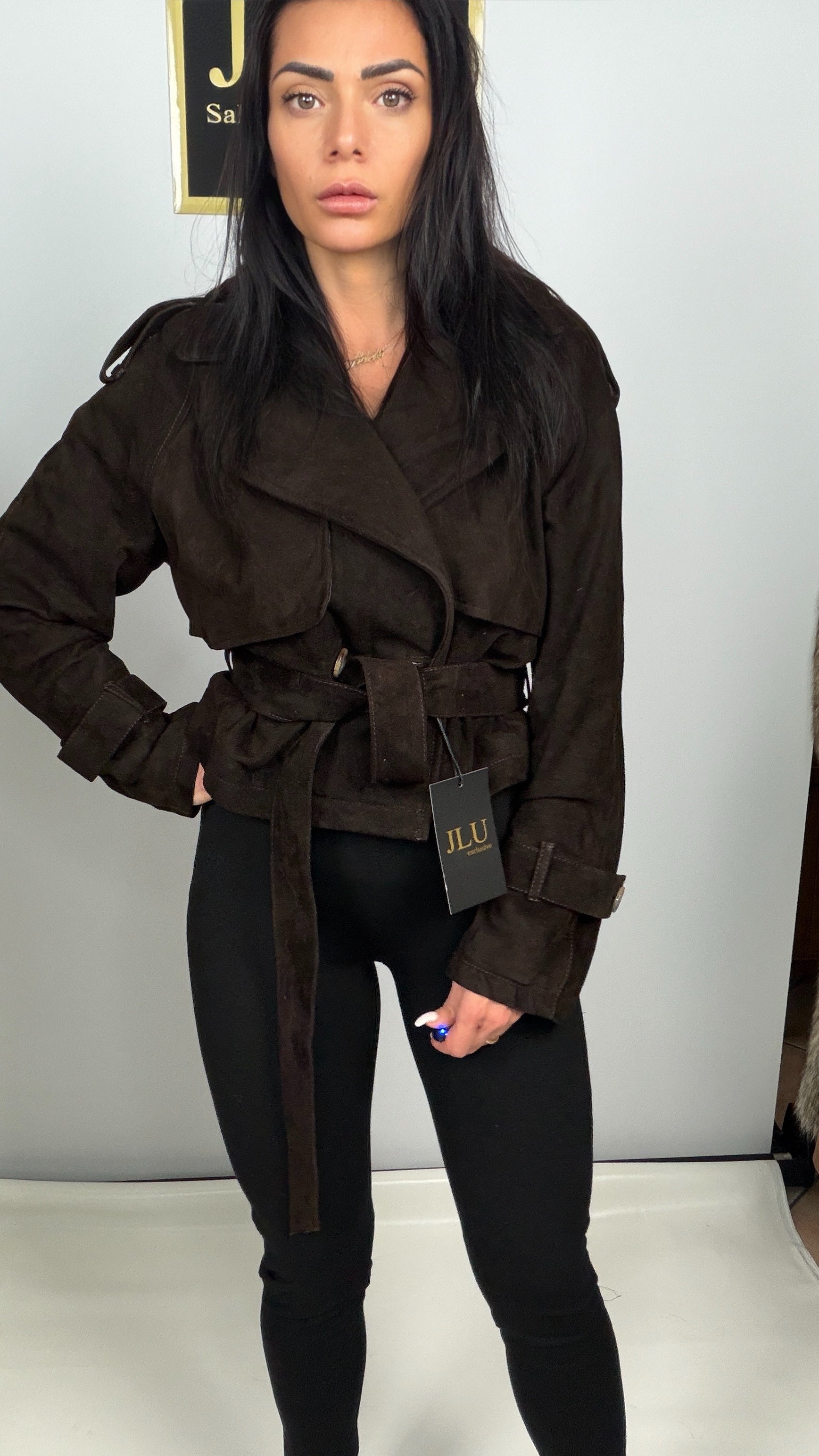 Mod.trench in pelle di camoscio