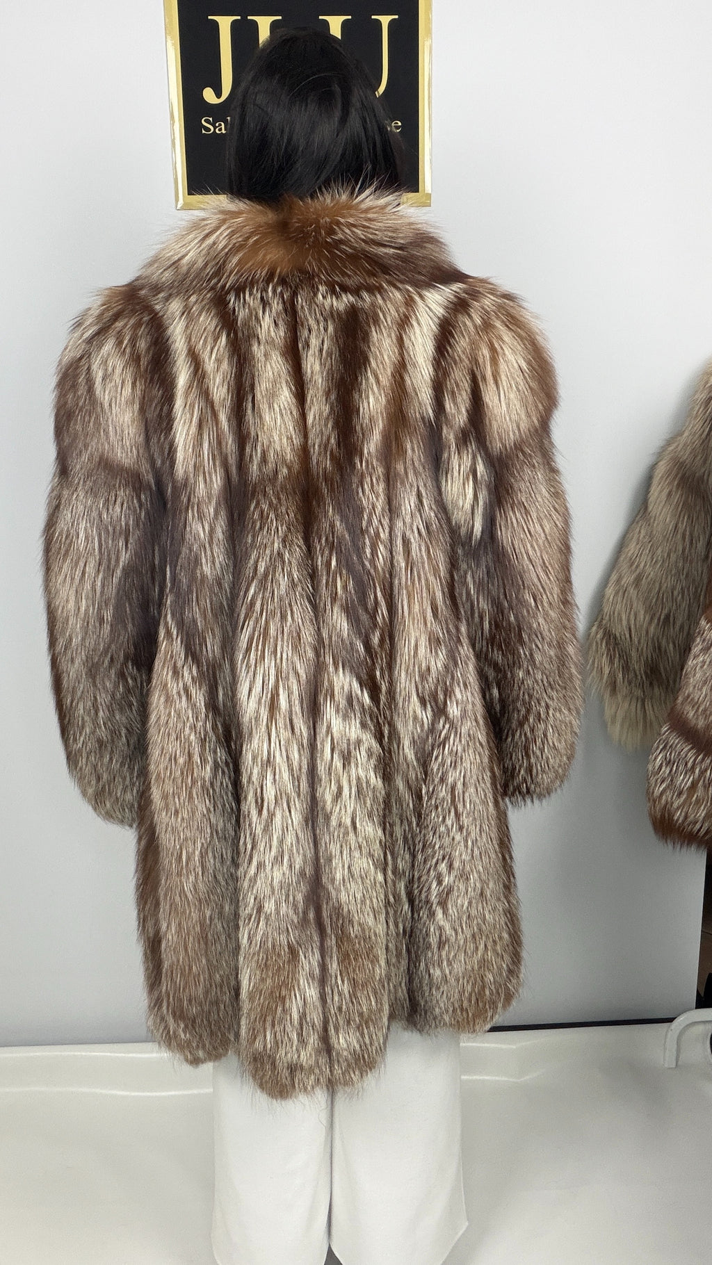 Giacca in Volpe Argentata Decolorata Bronzo – dettaglio 6