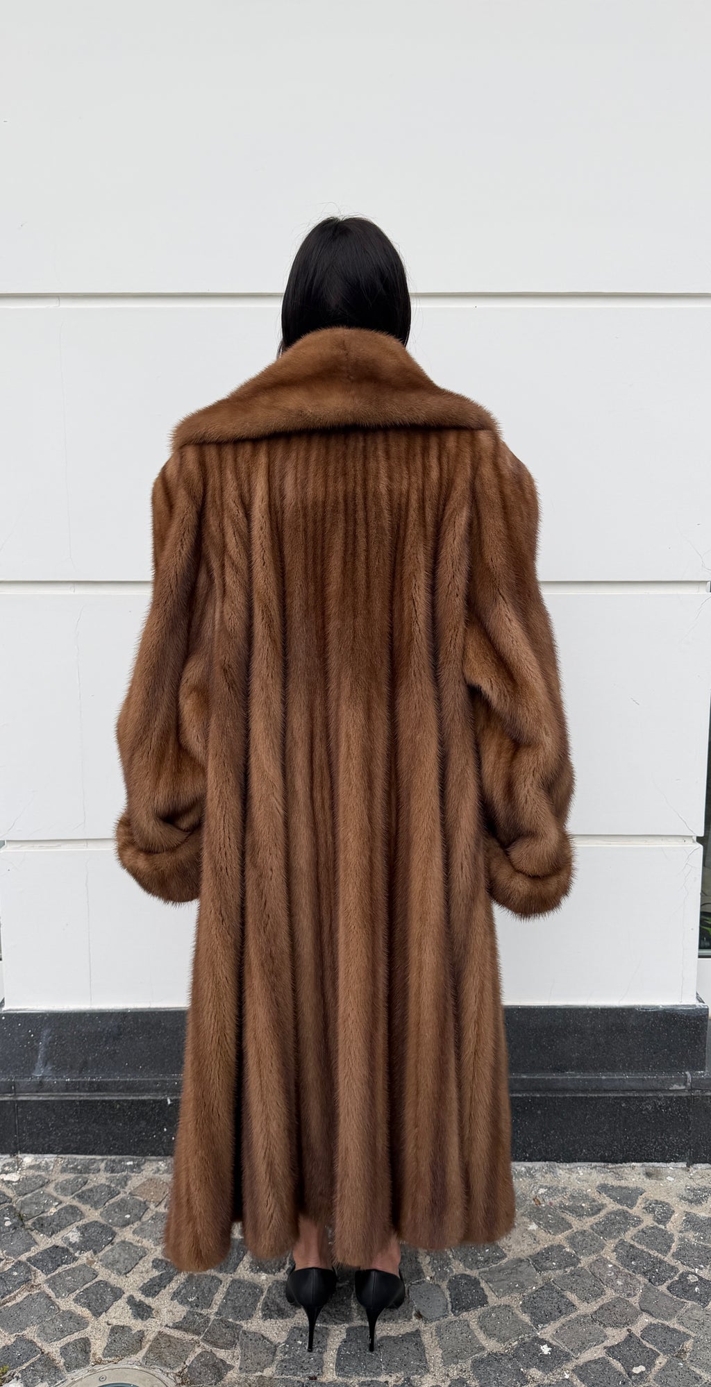 Cappotto in Visone Demibuff con Collo Sciallato – 130 cm – dettaglio 5
