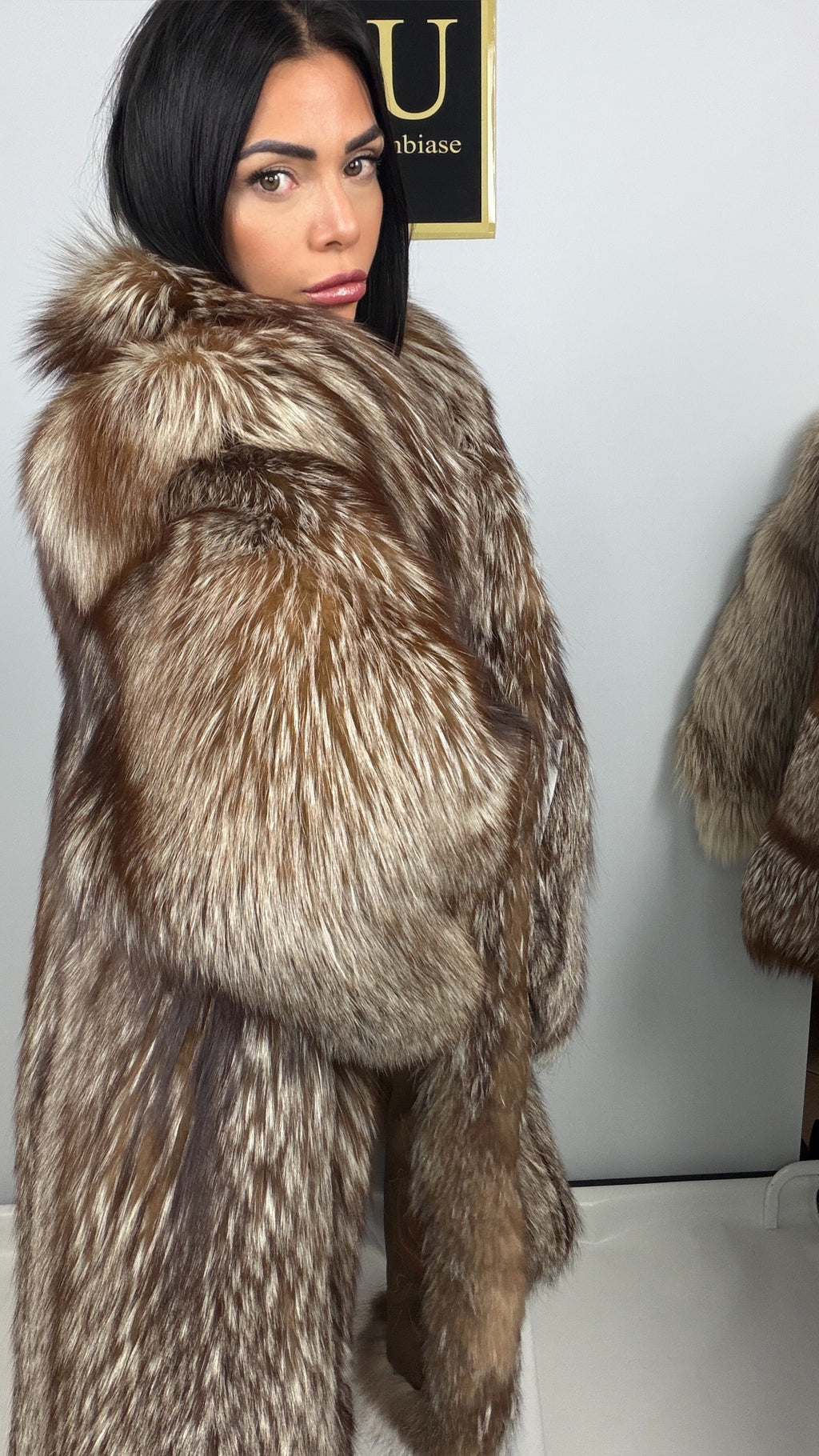 Giacca in Volpe Argentata Decolorata Bronzo – dettaglio 3