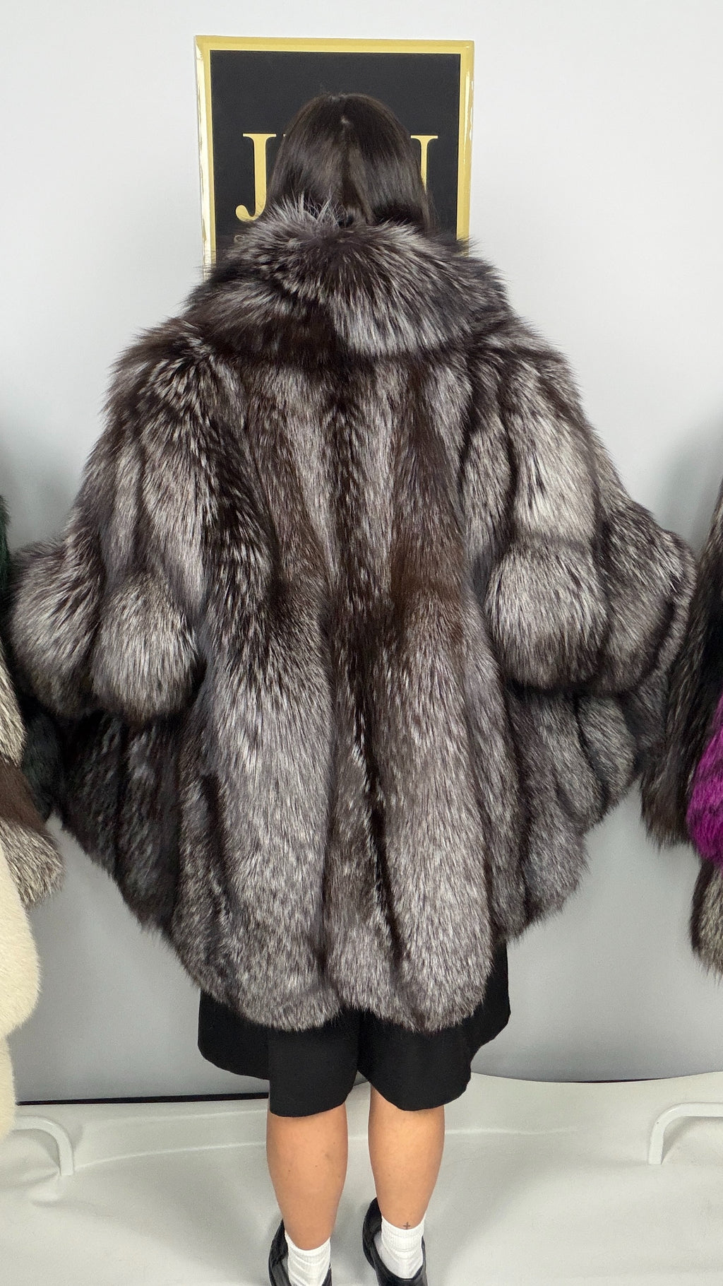 Giacca in Volpe Argentata Grigia – 80 cm – dettaglio 4
