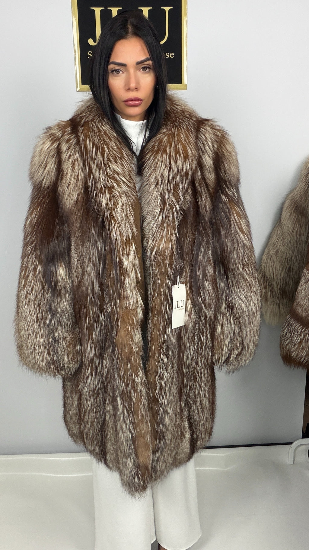 Giacca in Volpe Argentata Decolorata Bronzo – dettaglio 2