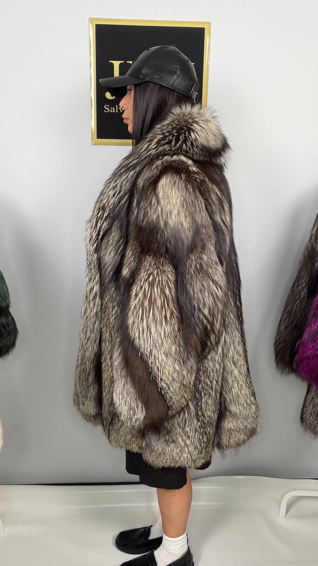 Giacca in Volpe Argentata Grigia Over con Collo a Scialle – 85 cm – dettaglio 3
