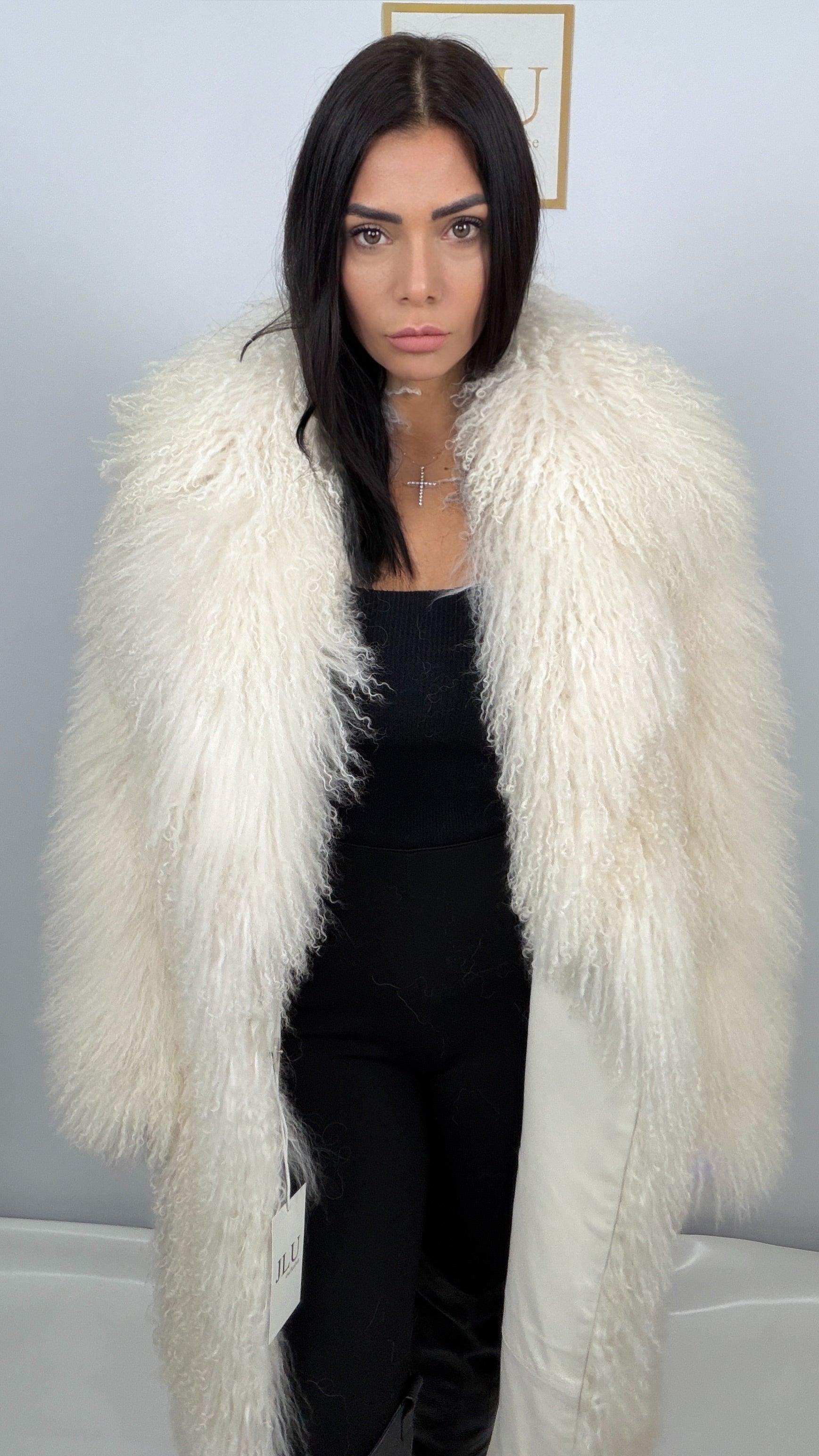 Cappotto in Mongolia con Collo Sciallato – Modello III – dettaglio 3