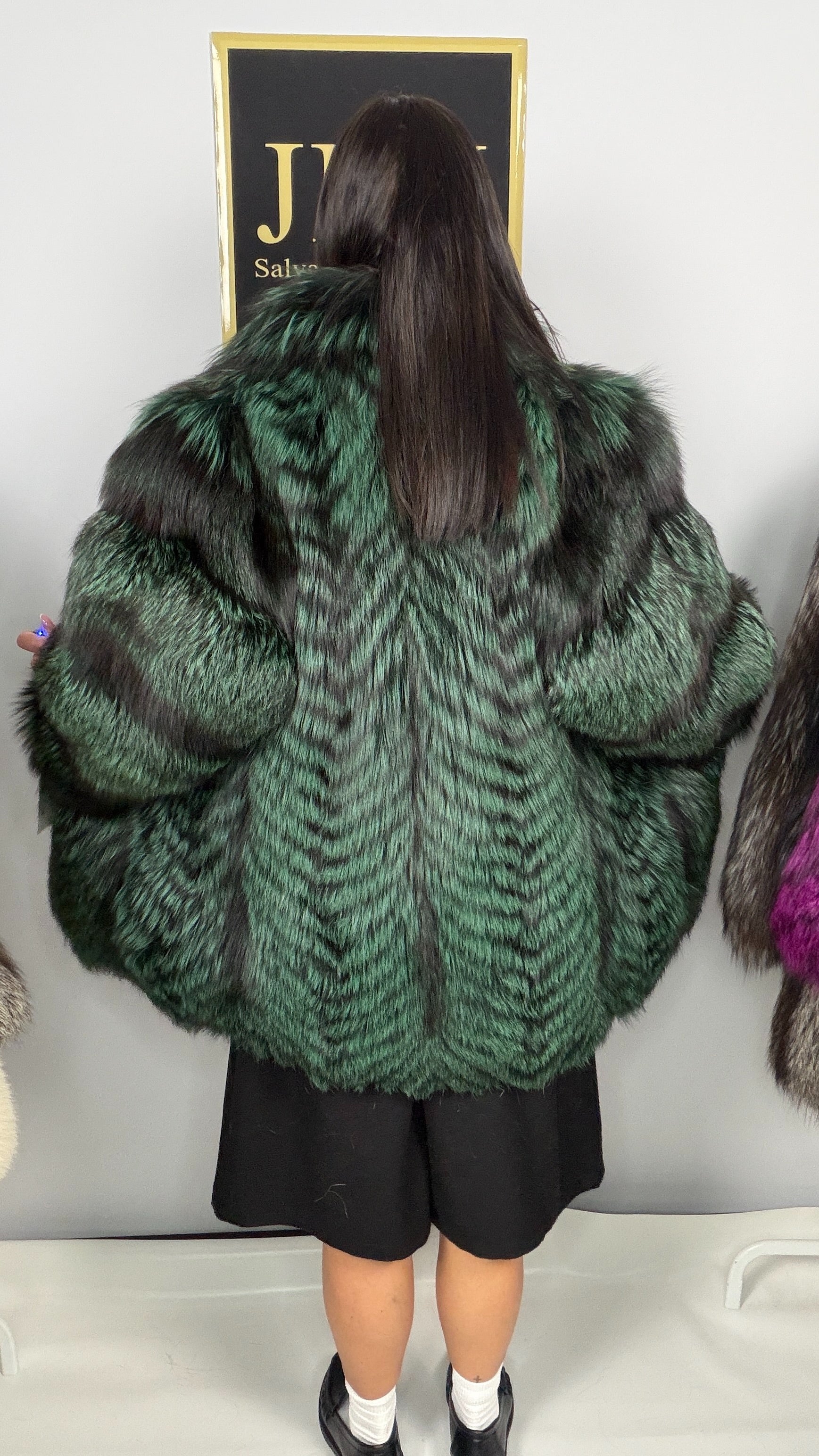 Giacca in Volpe Argentata Verde Scuro – 75 cm – dettaglio 4