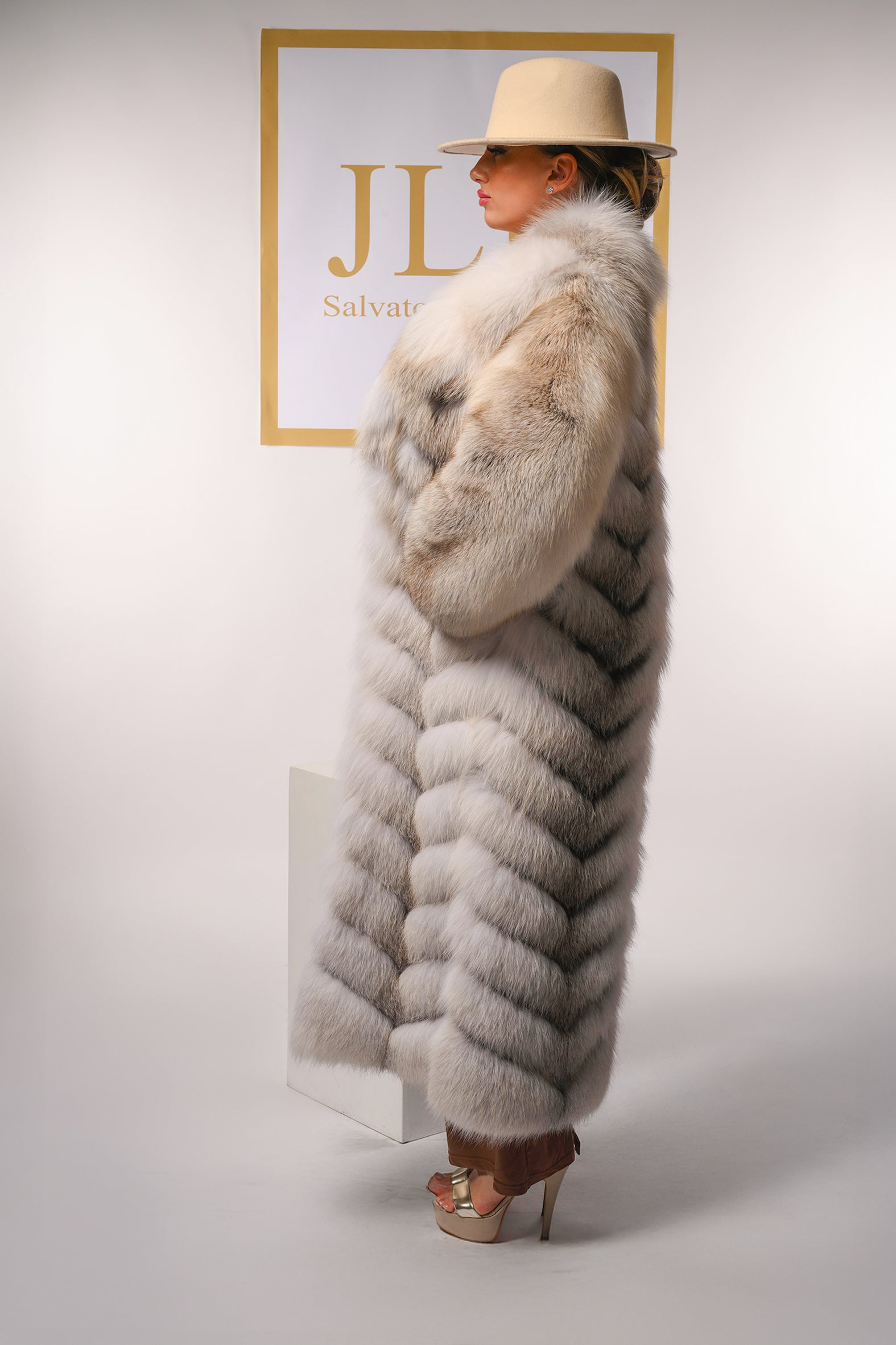 Cappotto in volpe fawn light