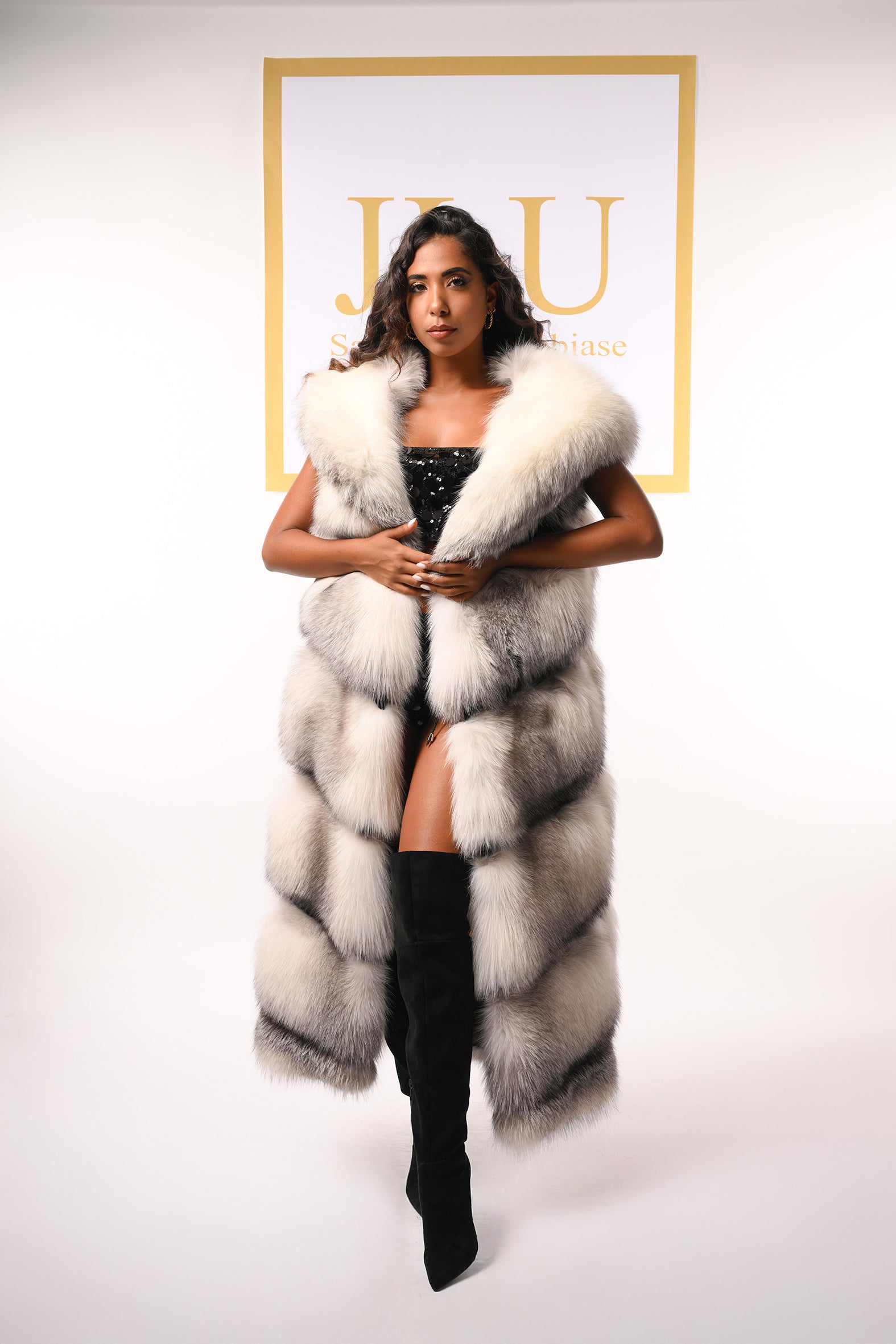 Smanicato in volpe shadow blue frost