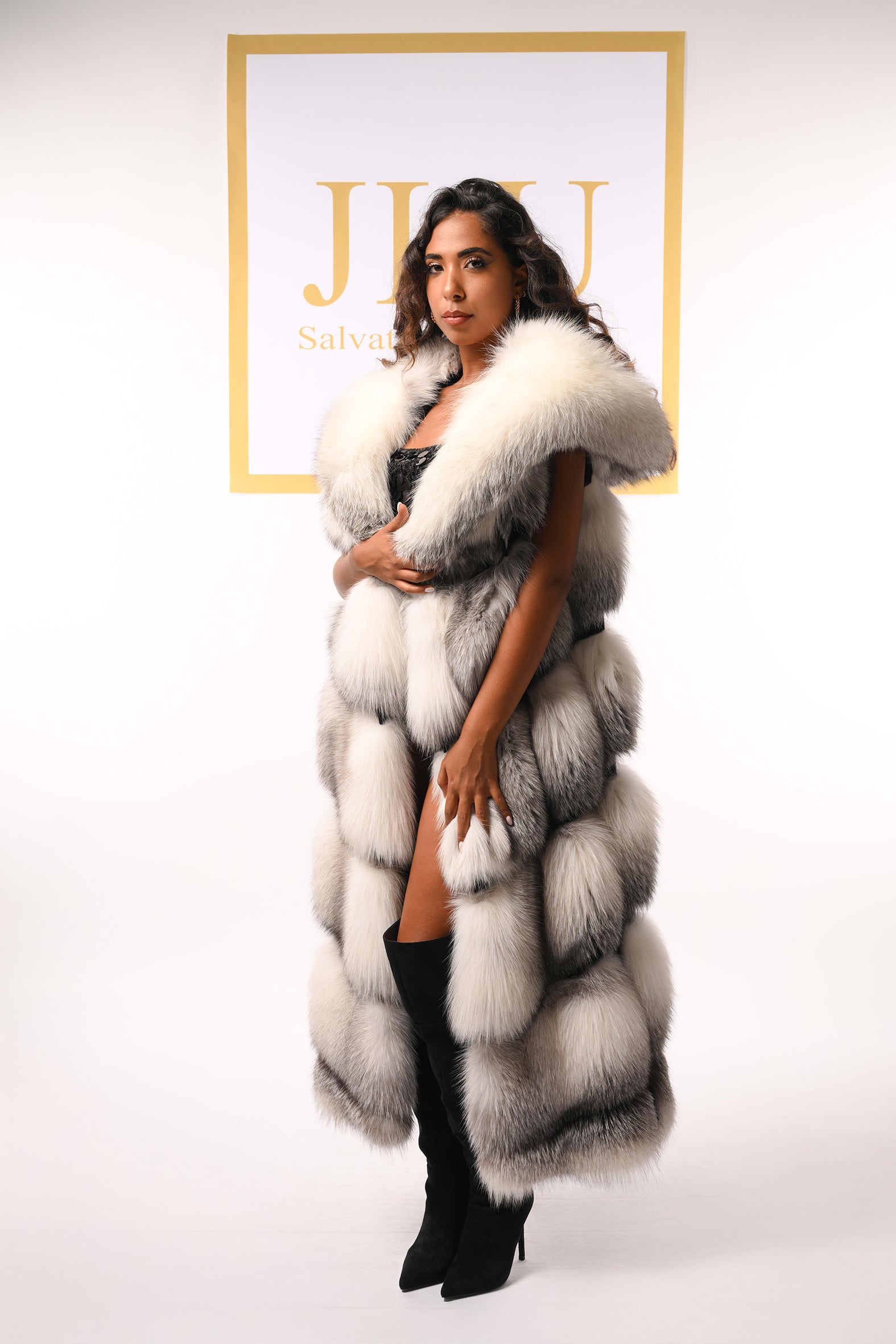 Smanicato in volpe shadow blue frost