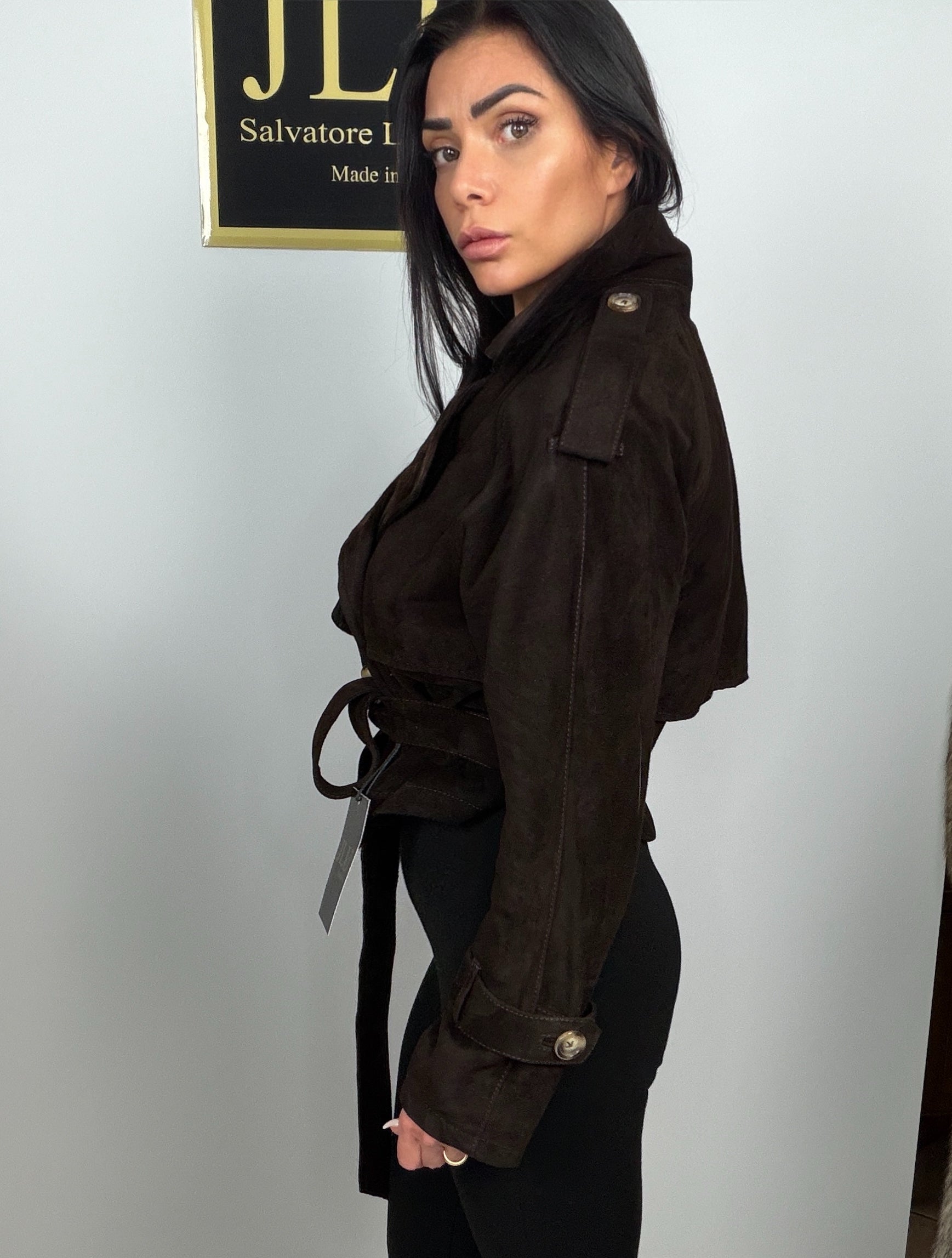 Mod.trench in pelle di camoscio
