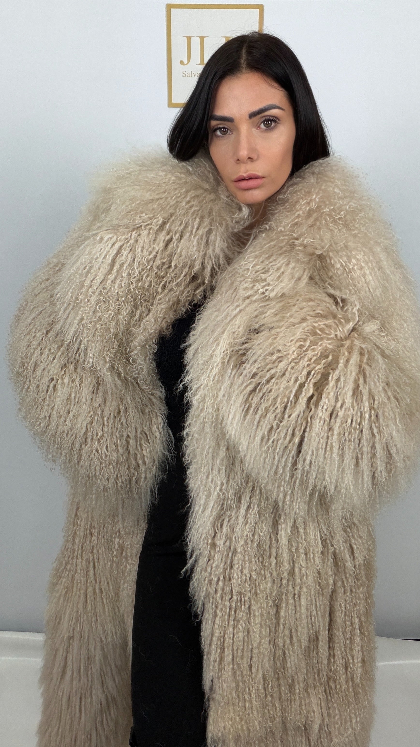 Cappotto in Mongolia con Collo Sciallato – Modello I – dettaglio 2